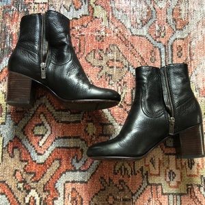 Last chance! Frye zip ankle booties